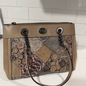 COACH like-new Taupe Tearose Patchwork Floral Shoulder Bag with Pink Accents